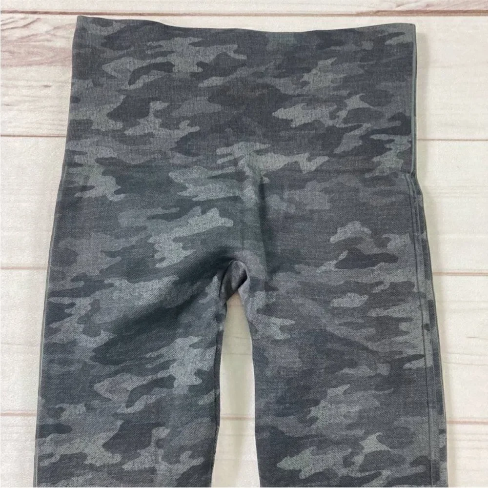 Spanx Women Gray Camouflage High Waisted Athletic Workout Leggings Size XS